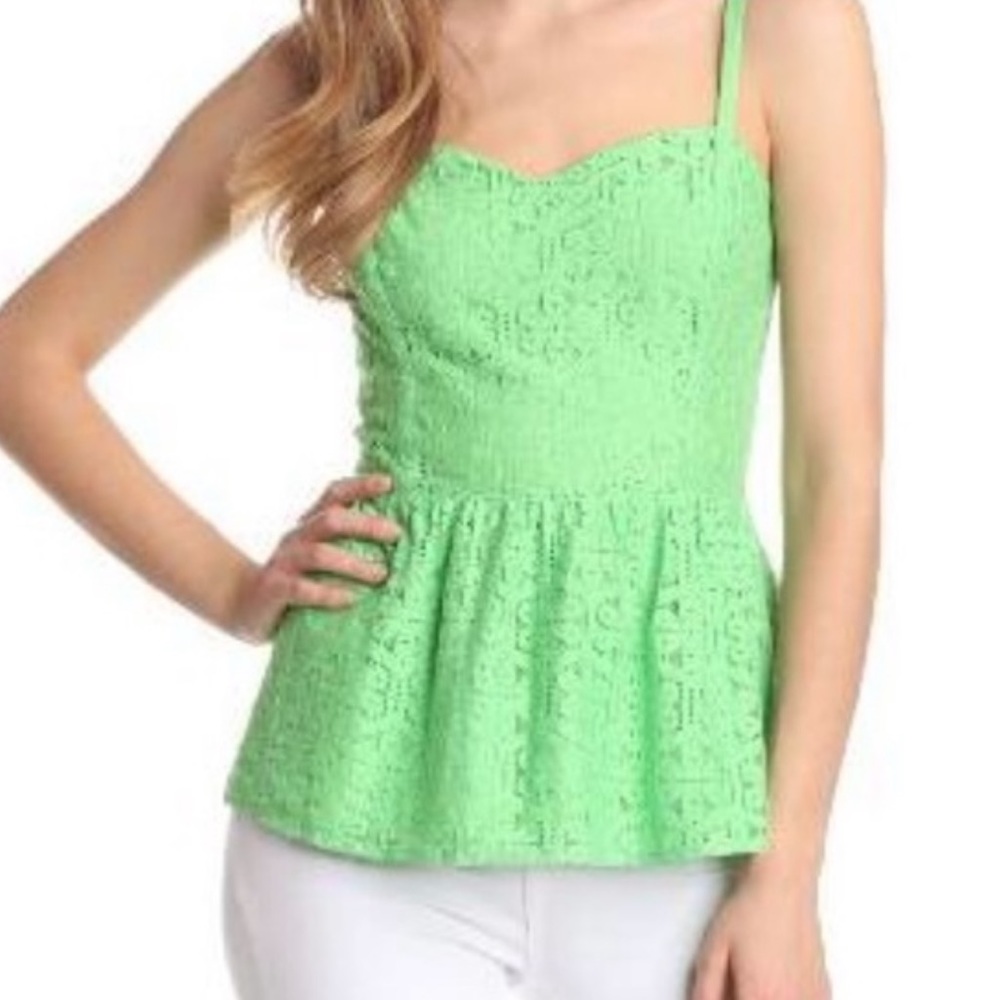 NWOT Lilly Pulitzer Gardenia Lace Overlay Tank - 6